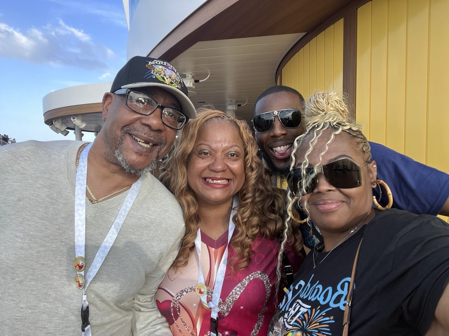 Cruise family memory